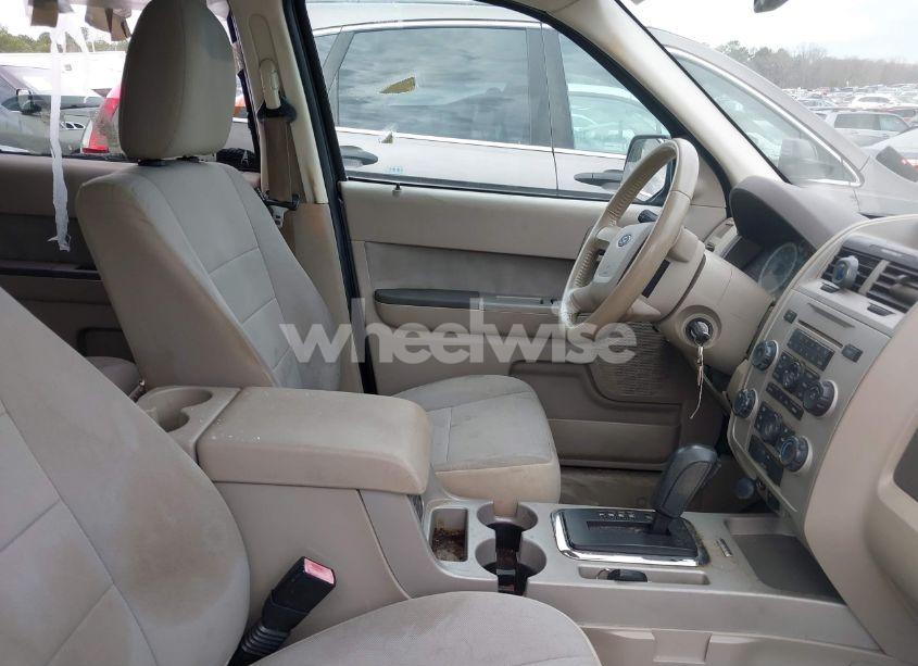 Photo 5 of 2011 Ford Escape XLT (VIN 1FMCU0D75BKA47259)