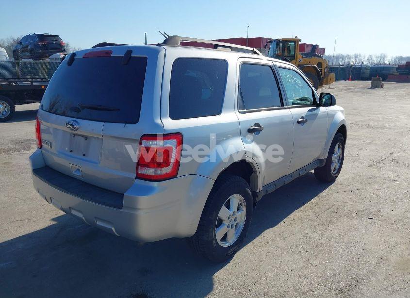 Photo 4 of 2011 Ford Escape XLT (VIN 1FMCU0D75BKA83310)