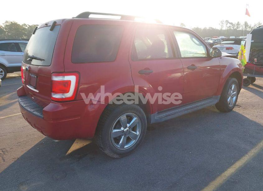 Photo 4 of 2011 Ford Escape XLT (VIN 1FMCU0D75BKB09582)