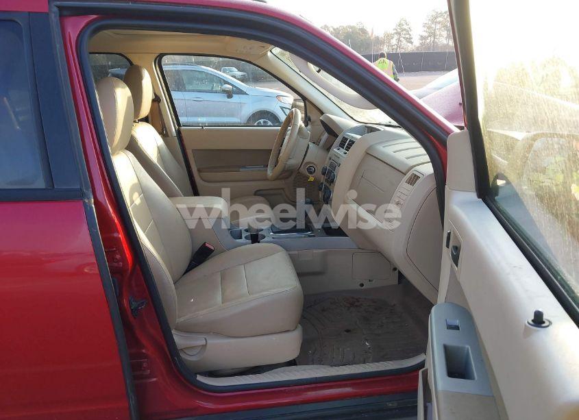 Photo 5 of 2011 Ford Escape XLT (VIN 1FMCU0D75BKB09582)