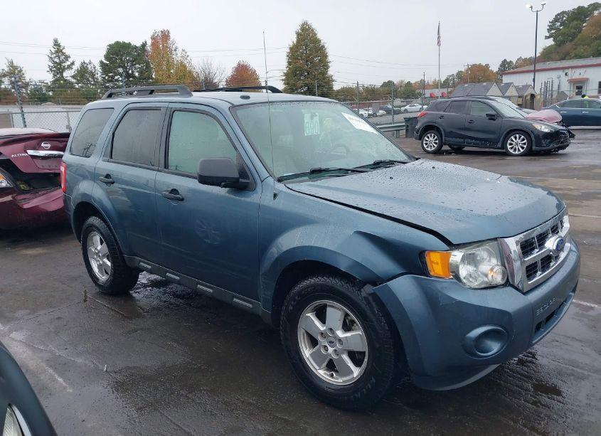 Photo 13 of 2011 Ford Escape XLT (VIN 1FMCU0D75BKC08743)