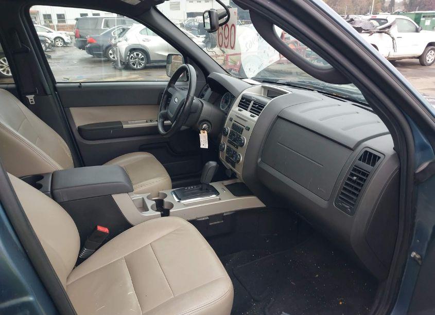 Photo 5 of 2011 Ford Escape XLT (VIN 1FMCU0D75BKC08743)