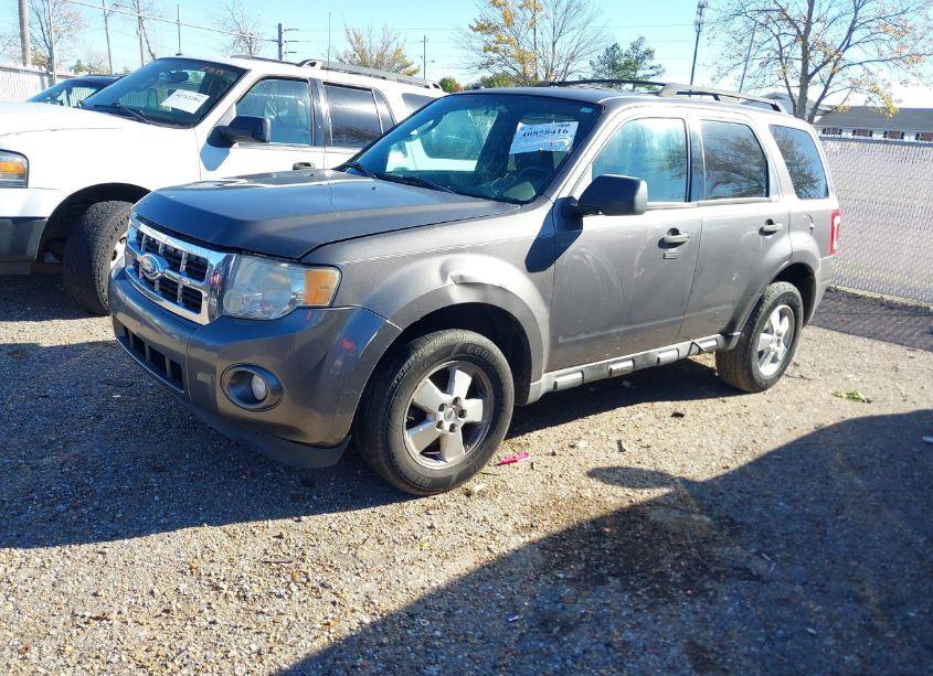 Photo 2 of 2011 Ford Escape XLT (VIN 1FMCU0D75BKC24716)
