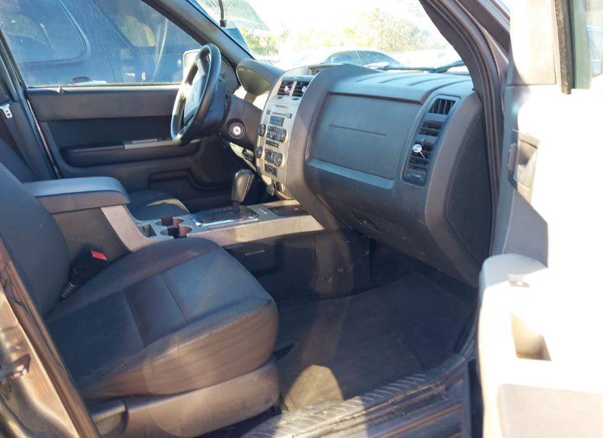 Photo 5 of 2011 Ford Escape XLT (VIN 1FMCU0D75BKC24716)