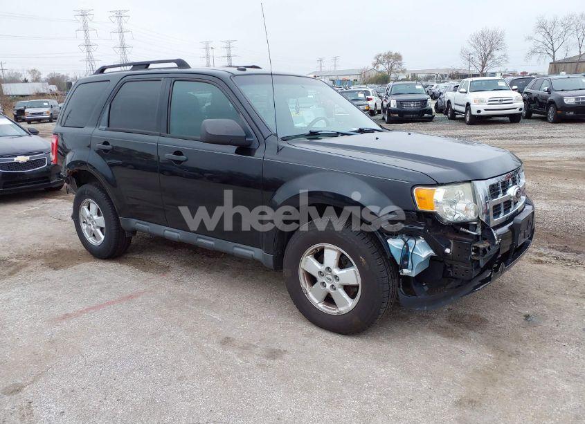 2012 Ford Escape XLT (VIN 1FMCU0D75CKC53960) main photo