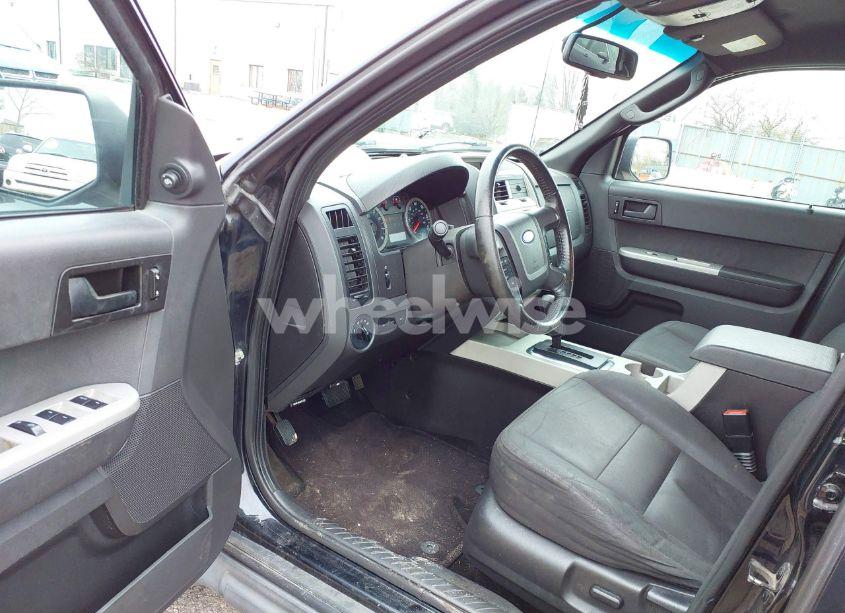 Photo 16 of 2012 Ford Escape XLT (VIN 1FMCU0D75CKC53960)