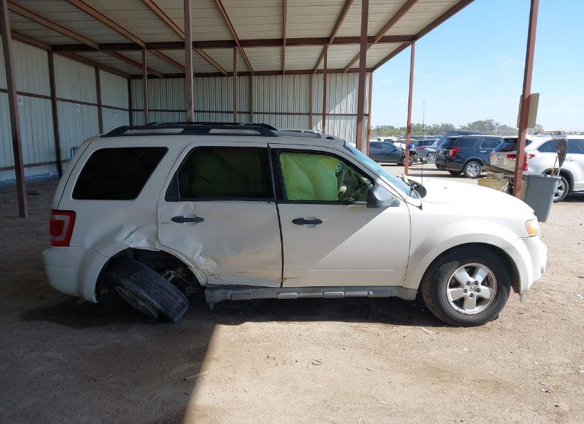 Photo 13 of 2010 Ford Escape XLT (VIN 1FMCU0D76AKA09764)