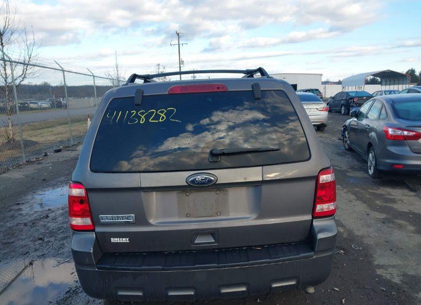 Photo 16 of 2010 Ford Escape XLT (VIN 1FMCU0D76AKA31649)
