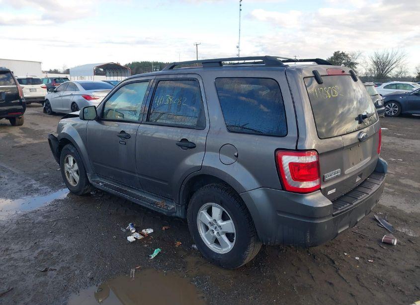 Photo 3 of 2010 Ford Escape XLT (VIN 1FMCU0D76AKA31649)