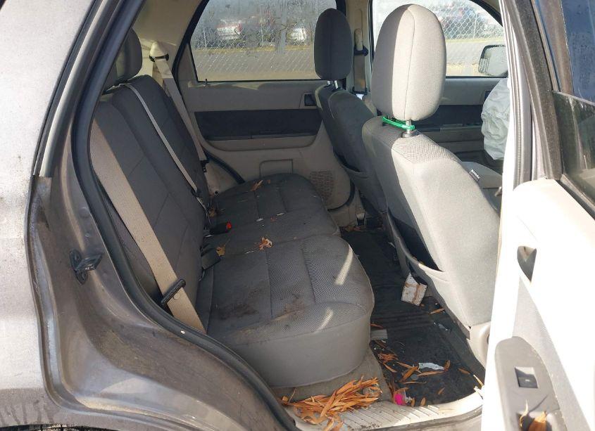 Photo 8 of 2010 Ford Escape XLT (VIN 1FMCU0D76AKA31649)