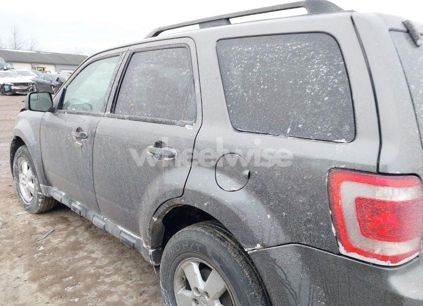 Photo 14 of 2010 Ford Escape XLT (VIN 1FMCU0D76AKA42828)