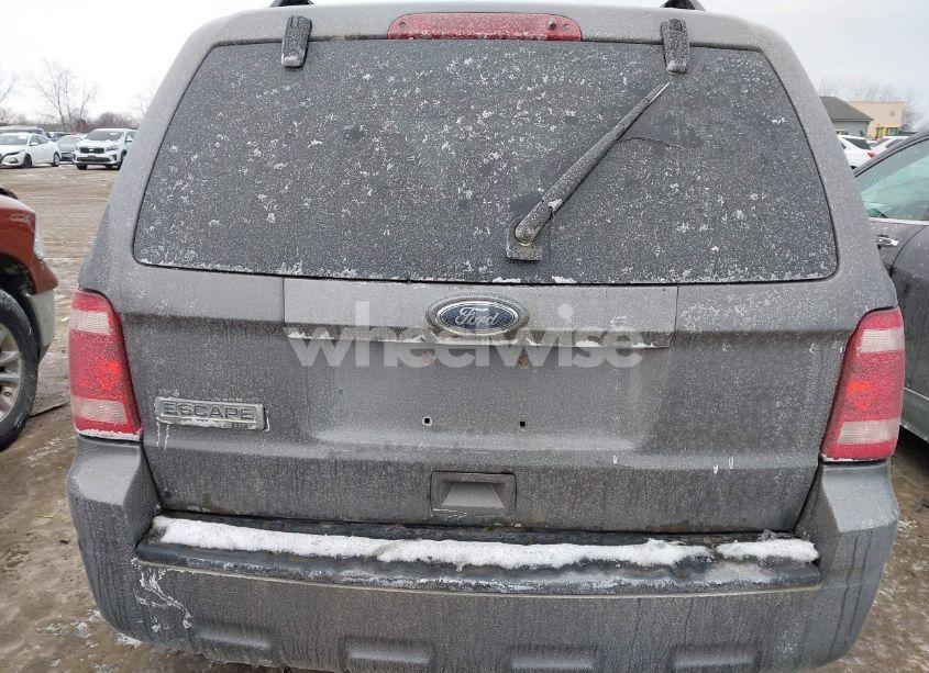 Photo 16 of 2010 Ford Escape XLT (VIN 1FMCU0D76AKA42828)