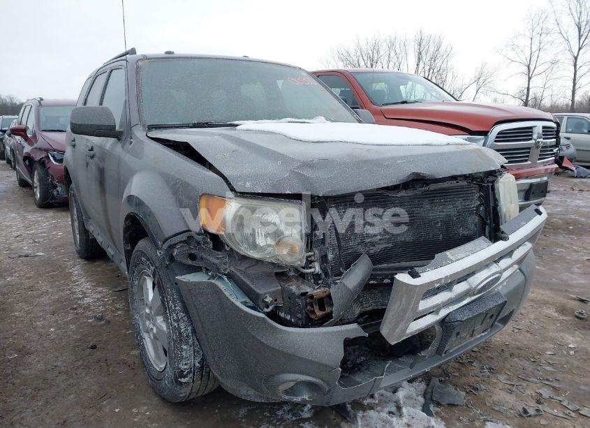Photo 6 of 2010 Ford Escape XLT (VIN 1FMCU0D76AKA42828)