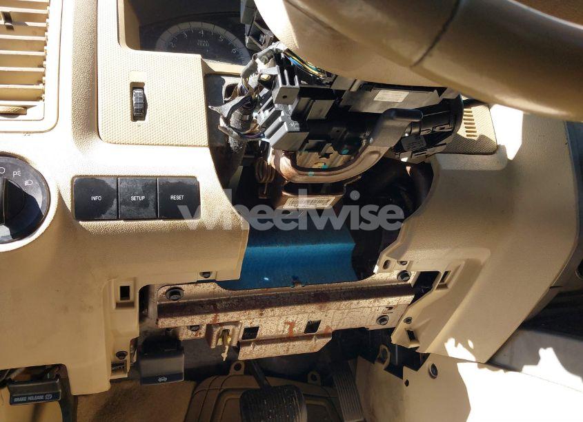 Photo 15 of 2010 Ford Escape XLT (VIN 1FMCU0D76AKB11680)