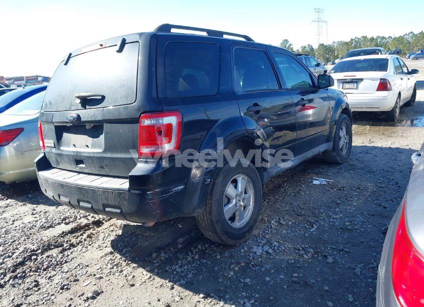 Photo 4 of 2010 Ford Escape XLT (VIN 1FMCU0D76AKB11680)