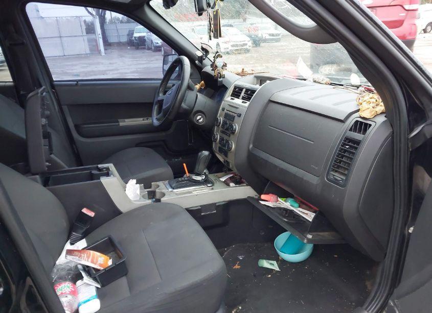 Photo 5 of 2010 Ford Escape XLT (VIN 1FMCU0D76AKB54545)