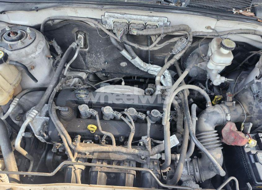 Photo 10 of 2011 Ford Escape (VIN 1FMCU0D76BKA12200)