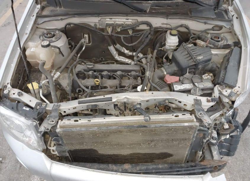 Photo 10 of 2011 Ford Escape XLT (VIN 1FMCU0D76BKA21849)