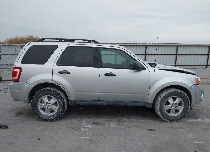 Photo 14 of 2011 Ford Escape XLT (VIN 1FMCU0D76BKA21849)