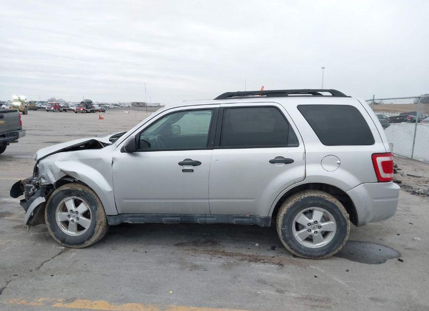Photo 15 of 2011 Ford Escape XLT (VIN 1FMCU0D76BKA21849)