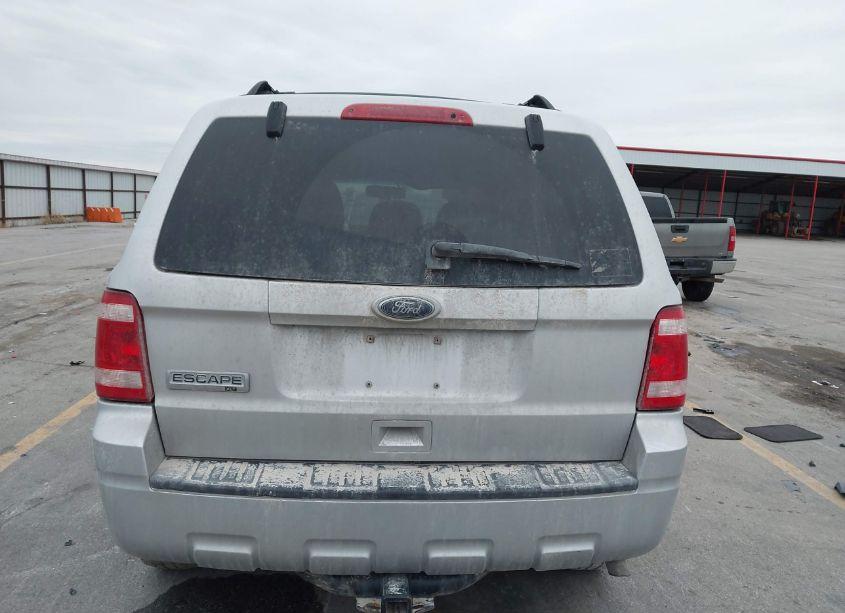Photo 17 of 2011 Ford Escape XLT (VIN 1FMCU0D76BKA21849)