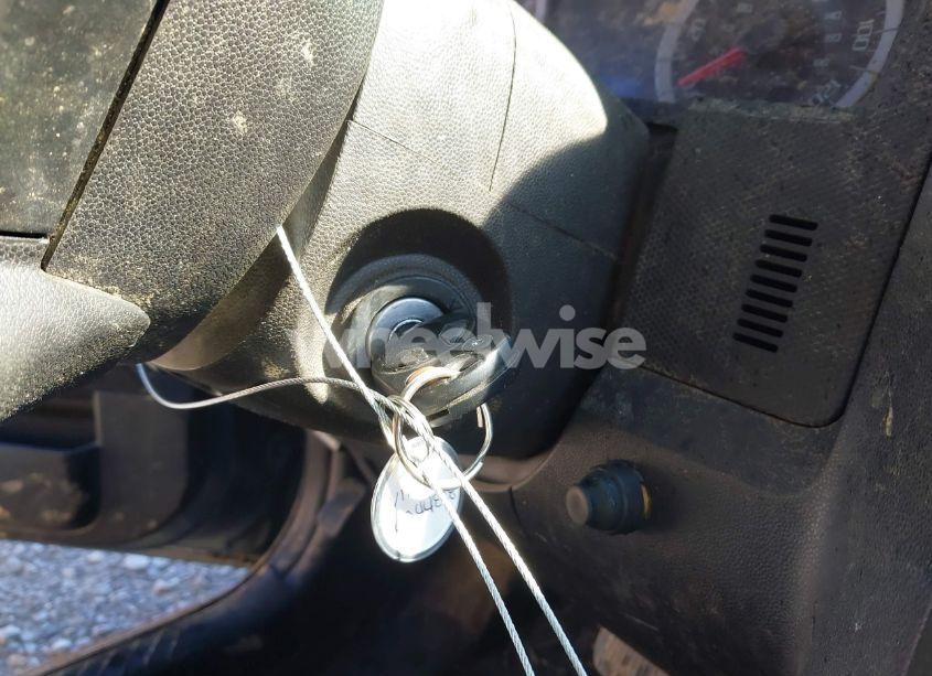 Photo 11 of 2011 Ford Escape XLT (VIN 1FMCU0D76BKA44838)