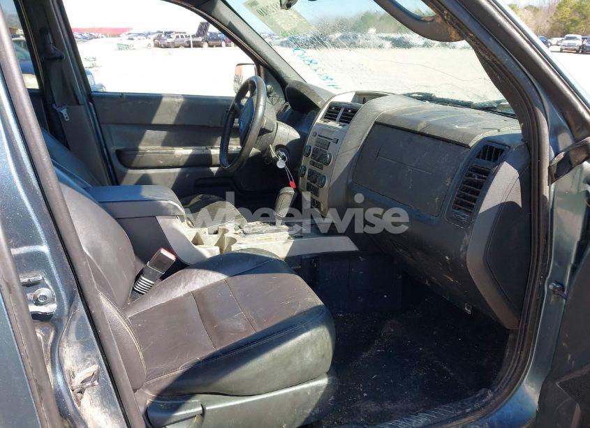Photo 5 of 2011 Ford Escape XLT (VIN 1FMCU0D76BKA44838)