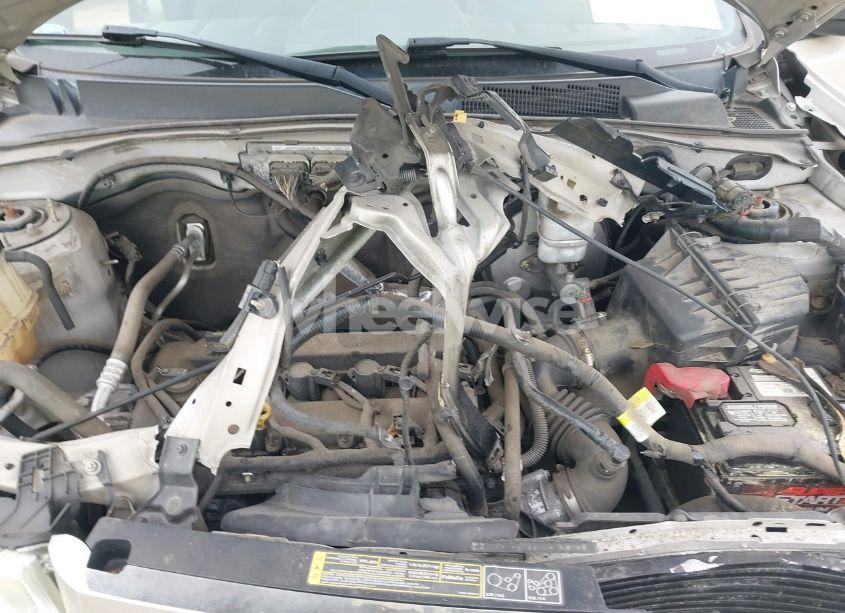 Photo 10 of 2011 Ford Escape XLT (VIN 1FMCU0D76BKB02169)