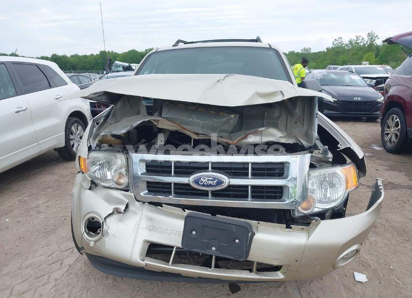 Photo 12 of 2011 Ford Escape XLT (VIN 1FMCU0D76BKB02169)
