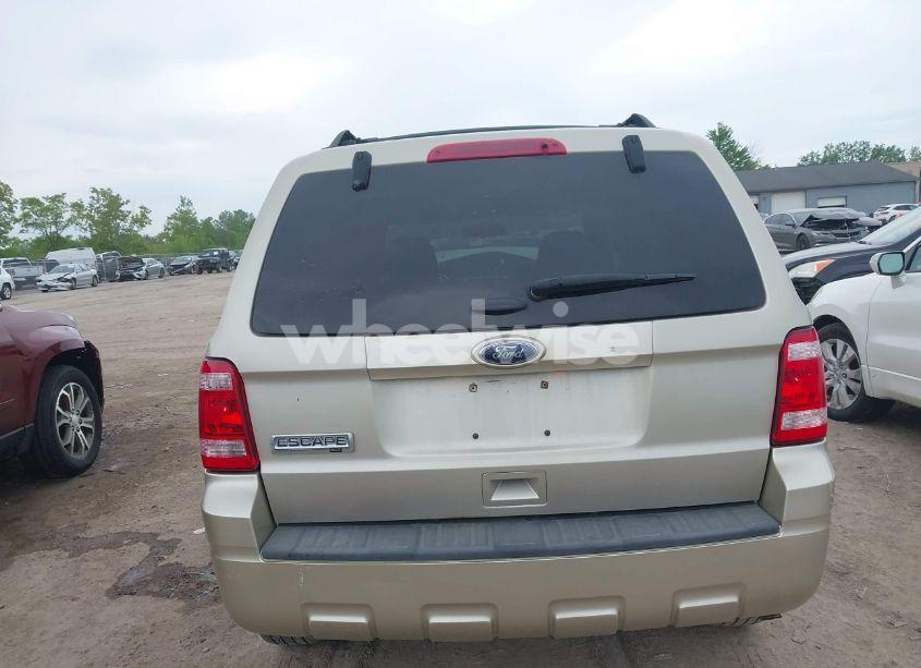 Photo 16 of 2011 Ford Escape XLT (VIN 1FMCU0D76BKB02169)