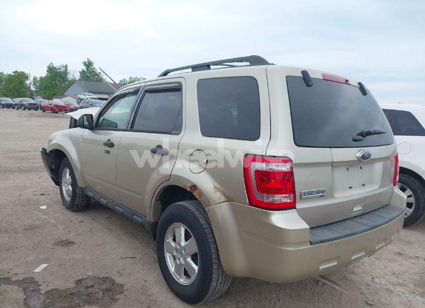 Photo 3 of 2011 Ford Escape XLT (VIN 1FMCU0D76BKB02169)