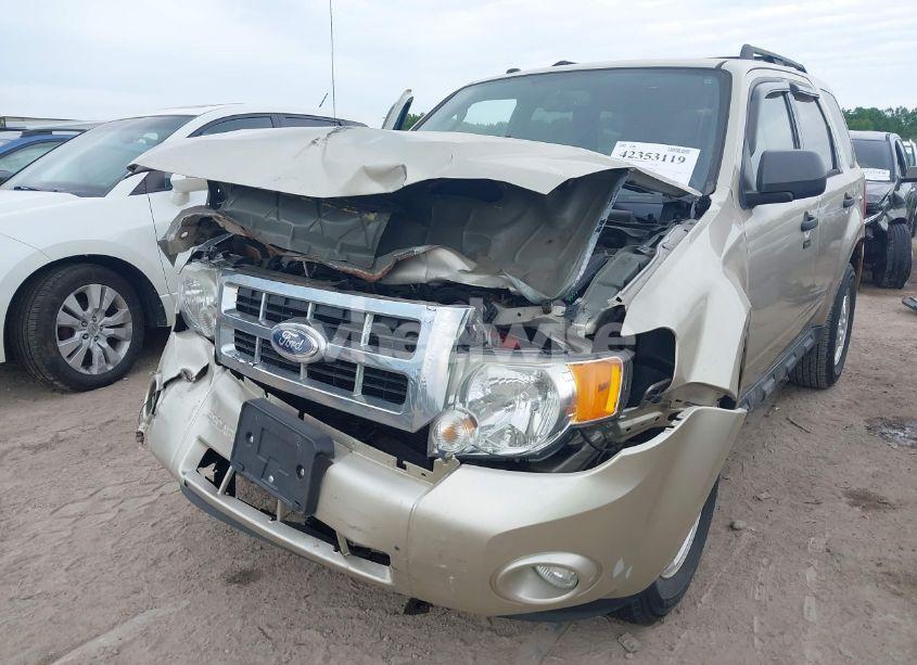 Photo 6 of 2011 Ford Escape XLT (VIN 1FMCU0D76BKB02169)