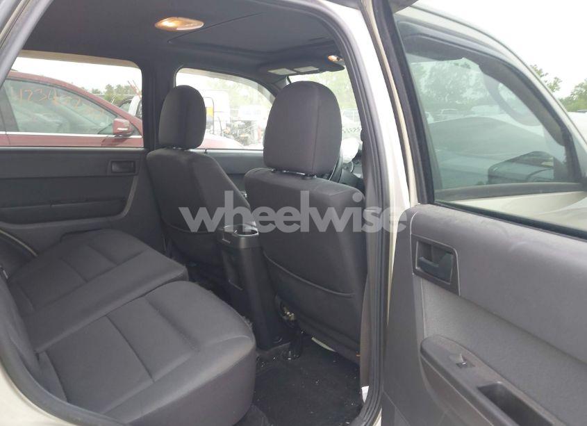 Photo 8 of 2011 Ford Escape XLT (VIN 1FMCU0D76BKB02169)