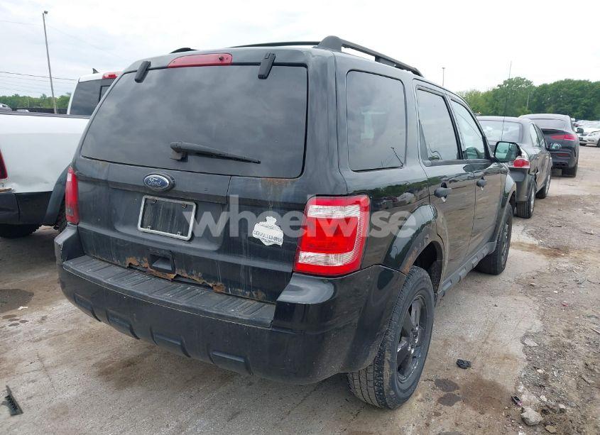 Photo 4 of 2011 Ford Escape XLT (VIN 1FMCU0D76BKB32918)