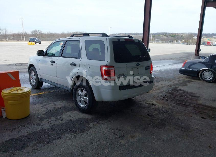 Photo 3 of 2011 Ford Escape XLT (VIN 1FMCU0D76BKB73937)