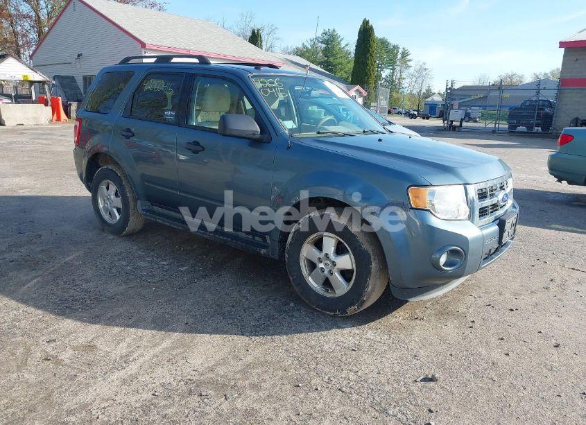 2011 Ford Escape XLT (VIN 1FMCU0D76BKB94836) main photo