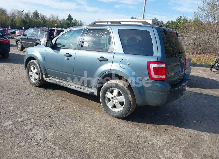 Photo 3 of 2011 Ford Escape XLT (VIN 1FMCU0D76BKB94836)