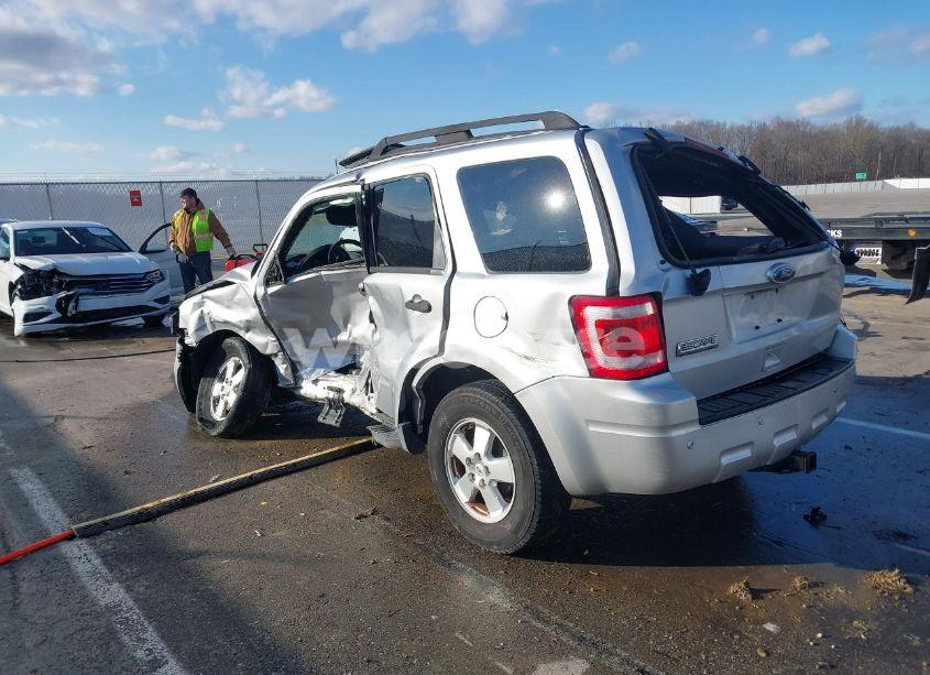 Photo 3 of 2012 Ford Escape XLT (VIN 1FMCU0D76CKB51860)