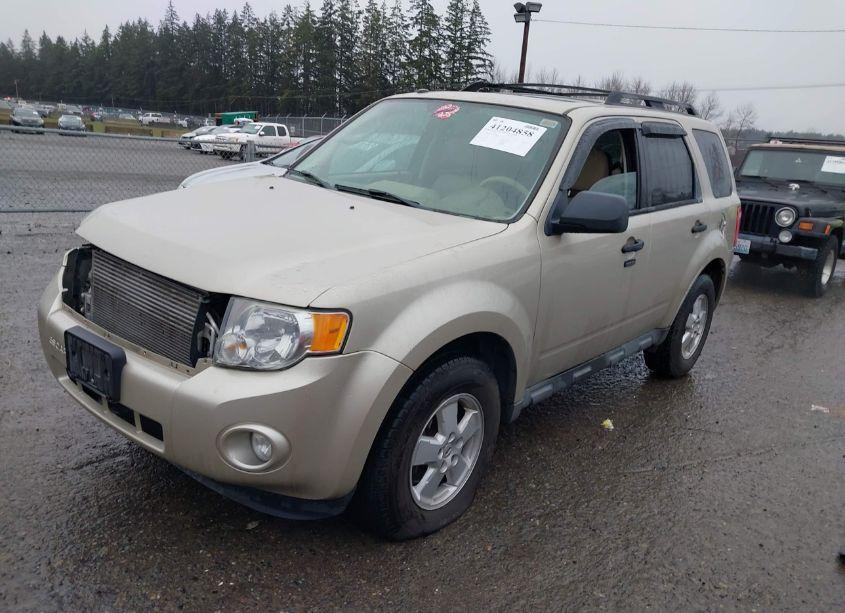 Photo 2 of 2012 Ford Escape XLT (VIN 1FMCU0D76CKC67804)