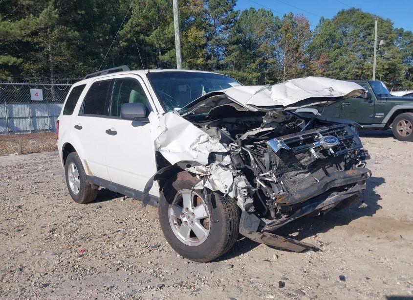 2012 Ford Escape XLT (VIN 1FMCU0D76CKC75210) main photo