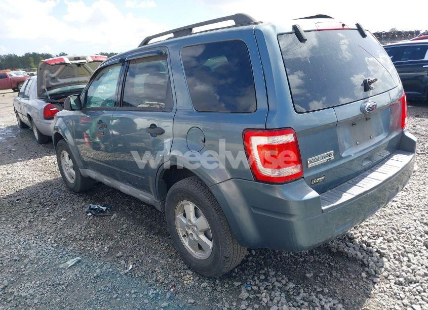 Photo 3 of 2010 Ford Escape XLT (VIN 1FMCU0D77AKA09644)
