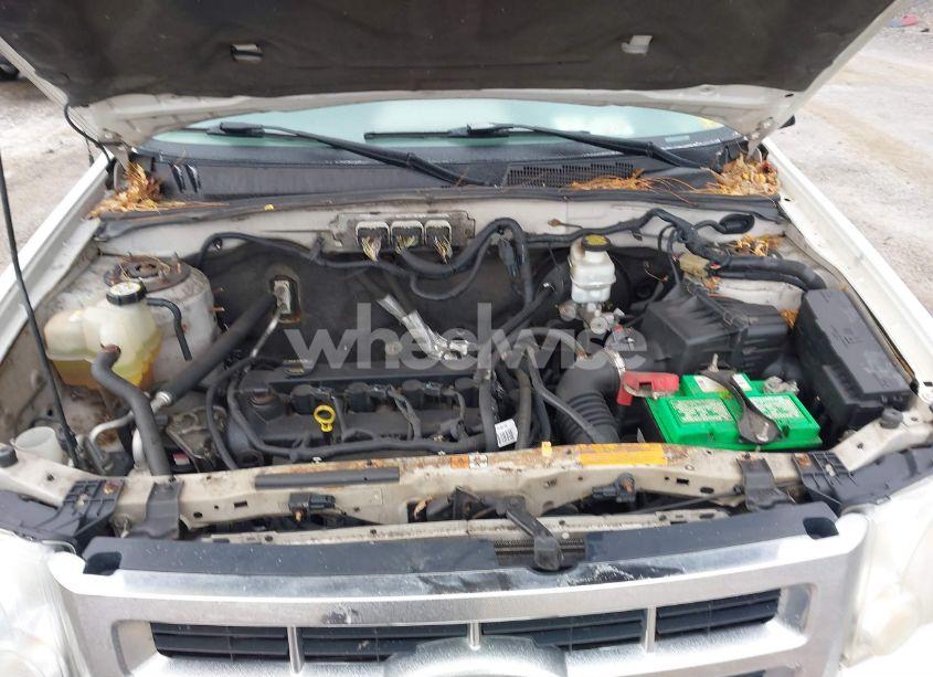 Photo 10 of 2010 Ford Escape XLT (VIN 1FMCU0D77AKA31935)