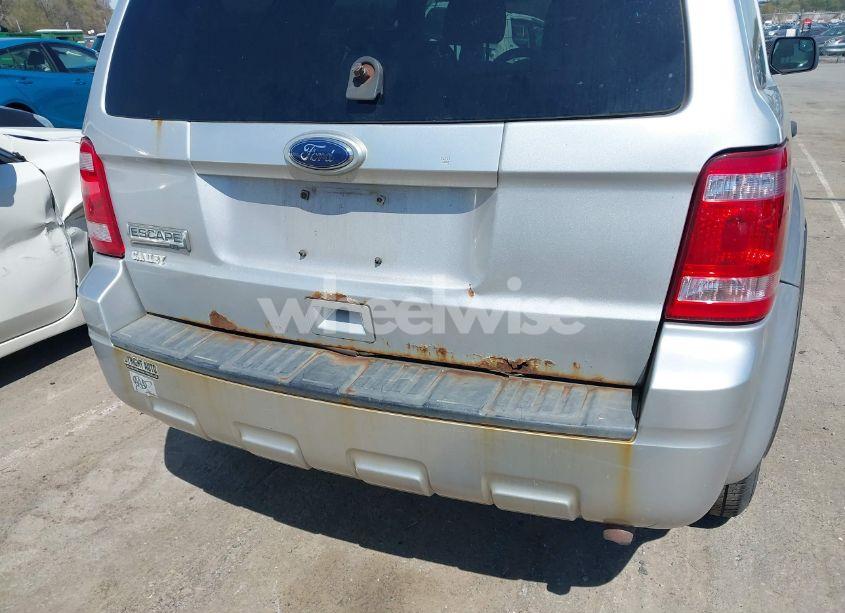 Photo 13 of 2010 Ford Escape XLT (VIN 1FMCU0D77AKB31632)