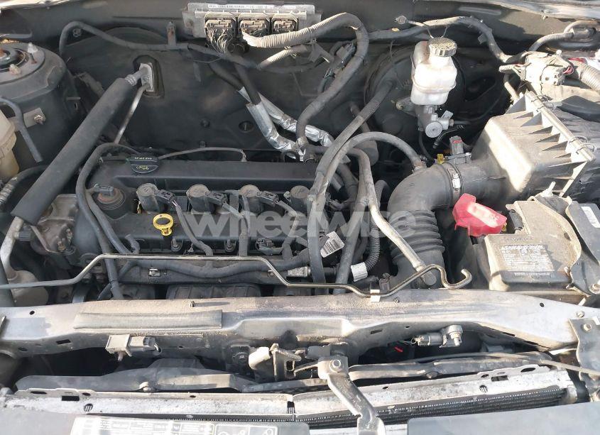 Photo 10 of 2010 Ford Escape XLT (VIN 1FMCU0D77AKB61410)