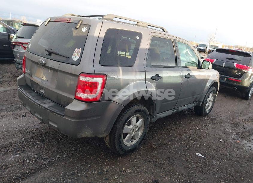 Photo 4 of 2010 Ford Escape XLT (VIN 1FMCU0D77AKB61410)