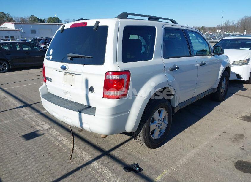Photo 4 of 2010 Ford Escape XLT (VIN 1FMCU0D77AKD38652)