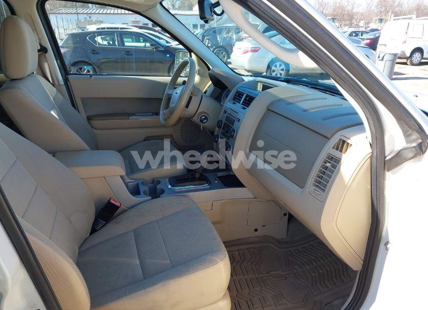Photo 5 of 2010 Ford Escape XLT (VIN 1FMCU0D77AKD38652)