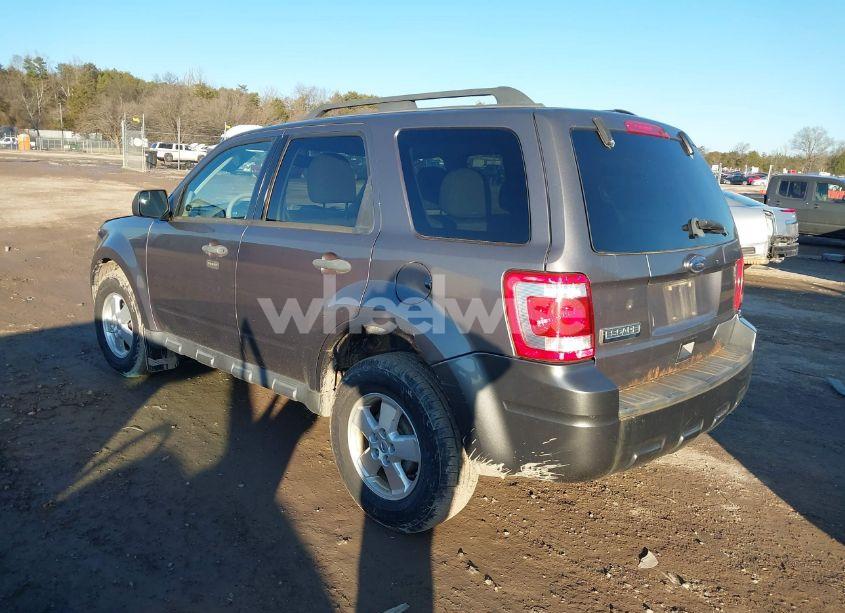 Photo 3 of 2010 Ford Escape XLT (VIN 1FMCU0D77AKD45066)