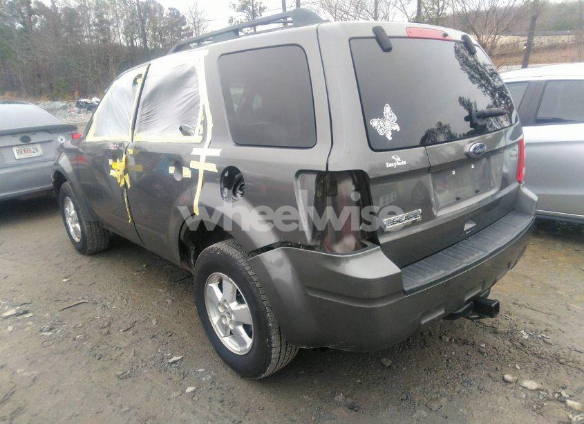 Photo 3 of 2011 Ford Escape XLT (VIN 1FMCU0D77BKA03893)