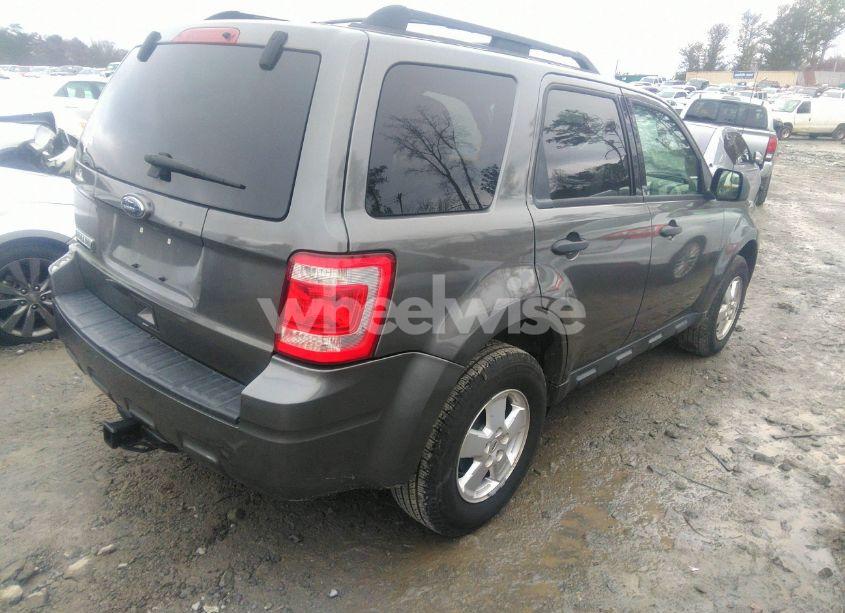 Photo 4 of 2011 Ford Escape XLT (VIN 1FMCU0D77BKA03893)